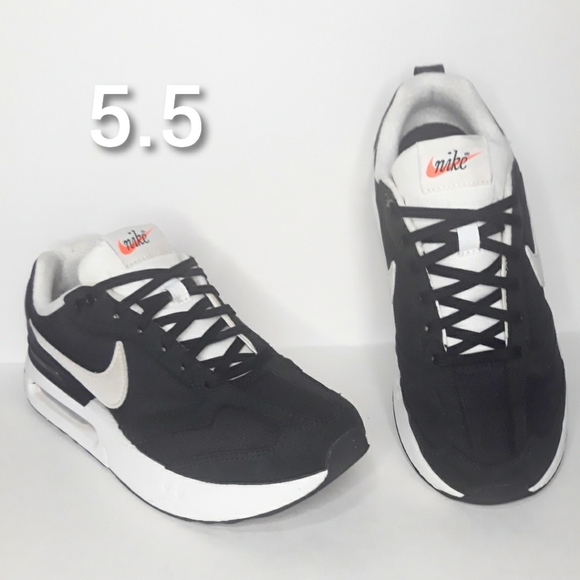 Nike Air Max Dawn.   Size 5.5 - Picture 1 of 8